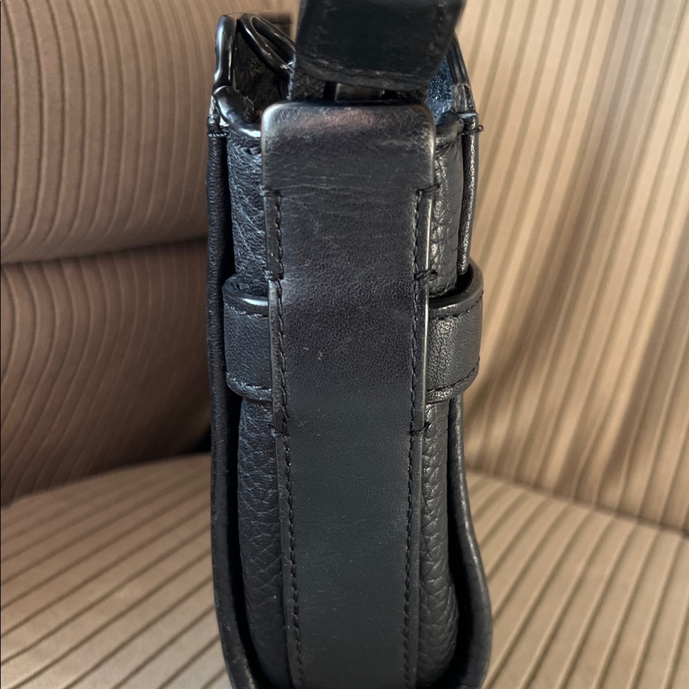 Coach - Black Pebbled Leather Crossbody Bag - Picture 4 of 10
